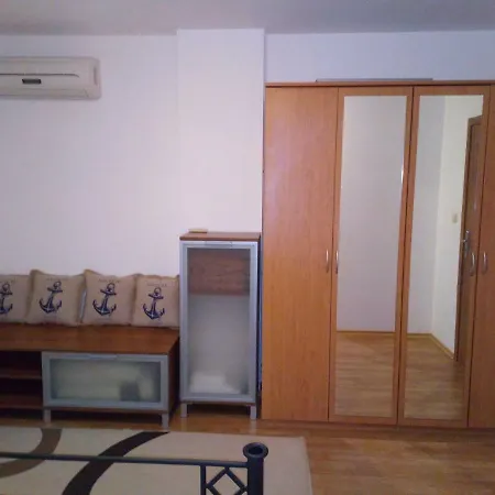 Apartment Sarafovo
